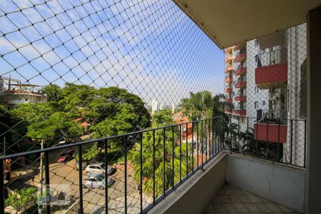 Apartamento para alugar com 68m², 2 quartos e sem vaga Apartamento para alugar com 68m², 2 quartos e sem vagaVaranda