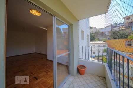 Apartamento para alugar com 68m², 2 quartos e sem vaga Apartamento para alugar com 68m², 2 quartos e sem vagaVaranda