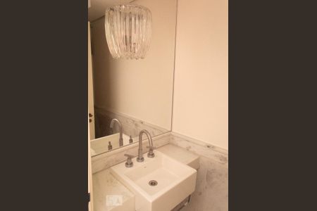 Apartamento para alugar com 202m², 3 quartos e 3 vagaslavabo