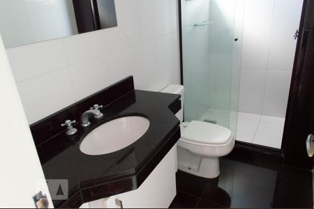 Apartamento para alugar com 202m², 3 quartos e 3 vagasbanheiro do quarto 1
