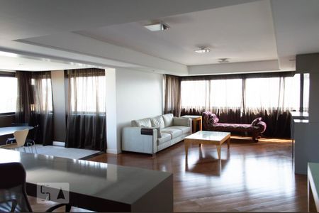 Apartamento para alugar com 3 quartos, 202m² em Auxiliadora, Porto Alegre