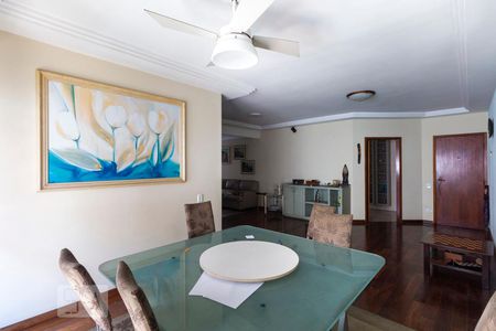 Sala de apartamento para alugar com 3 quartos, 136m² em Chácara Inglesa, São Paulo