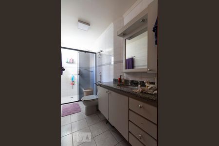 Apartamento para alugar com 136m², 3 quartos e 2 vagasBanheiro social