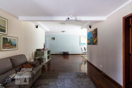 Sala de apartamento para alugar com 3 quartos, 136m² em Chácara Inglesa, São Paulo