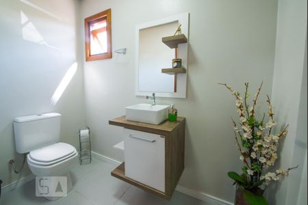 Apartamento para alugar com 85m², 2 quartos e 1 vaga Apartamento para alugar com 85m², 2 quartos e 1 vagaBanheiro do Salão de Festas