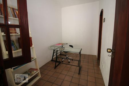 Casa de condomínio para alugar com 360m², 4 quartos e 4 vagasQuarto de Serviço