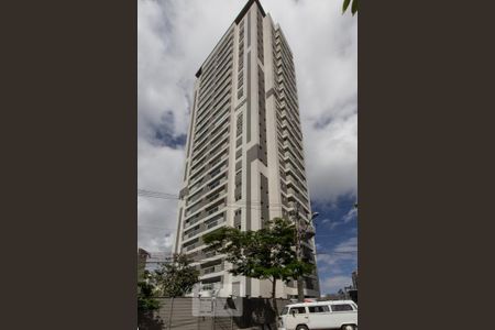 Apartamento para alugar com 57m², 2 quartos e 1 vaga Apartamento para alugar com 57m², 2 quartos e 1 vagaFachada