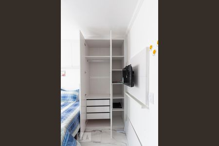 Guarda roupa de kitnet/studio para alugar com 1 quarto, 15m² em Planalto Paulista, São Paulo