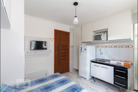 Quarto / Cozinha de kitnet/studio para alugar com 1 quarto, 15m² em Planalto Paulista, São Paulo