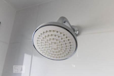 Banheiro de kitnet/studio para alugar com 1 quarto, 40m² em Campo Belo, São Paulo