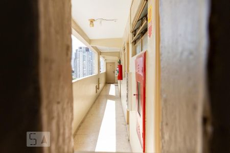 Vista interna de apartamento para alugar com 1 quarto, 32m² em Bosque da Saúde, São Paulo
