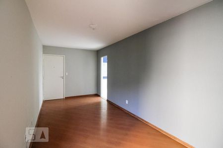 Sala de apartamento para alugar com 3 quartos, 70m² em I.a.p.i., Osasco