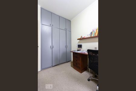 Apartamento à venda com 219m², 4 quartos e 3 vagas Apartamento à venda com 219m², 4 quartos e 3 vagasQuarto 2