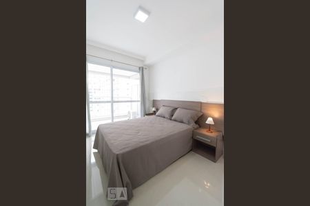 Studio à venda com 50m², 1 quarto e 1 vaga Studio à venda com 50m², 1 quarto e 1 vagaQuarto