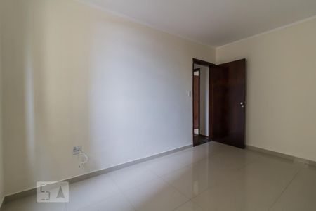 Quarto 2 de apartamento para alugar com 2 quartos, 65m² em Vila das Palmeiras, Guarulhos