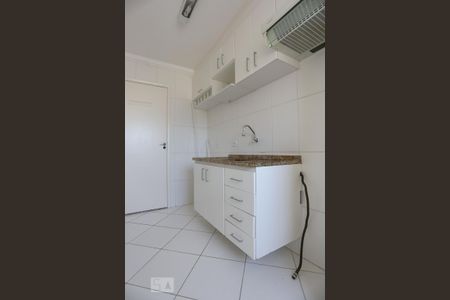 Cozinha de apartamento à venda com 2 quartos, 50m² em Km 18, Osasco