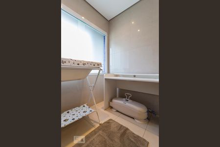 Apartamento para alugar com 263m², 3 quartos e 6 vagasBanheiro suíte 1