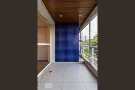 Apartamento para alugar com 263m², 3 quartos e 6 vagasSacada suíte 1