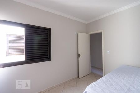 Apartamento para alugar com 96m², 3 quartos e 2 vagasQuarto 2