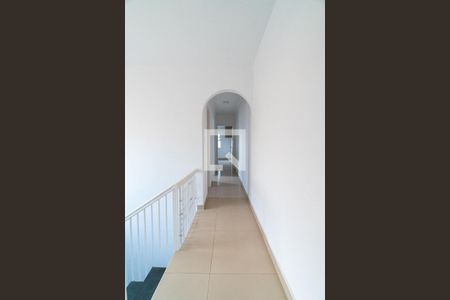 Casa à venda com 156m², 3 quartos e 2 vagasCorredor