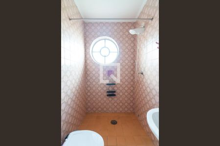 Casa à venda com 156m², 3 quartos e 2 vagasBanheiro Social Detalhe