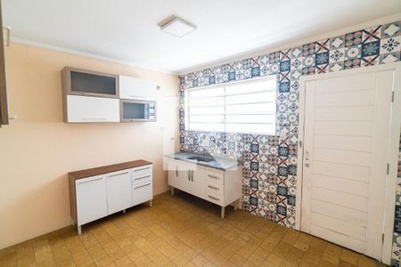 Casa à venda com 156m², 3 quartos e 2 vagasCozinha