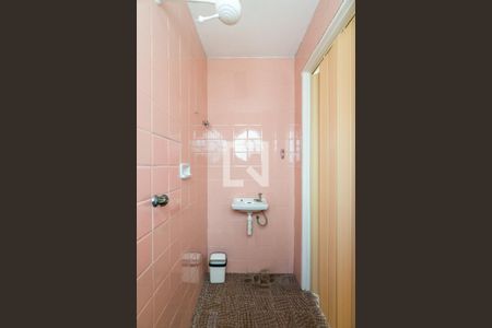 Casa à venda com 156m², 3 quartos e 2 vagasBanheiro de serviço