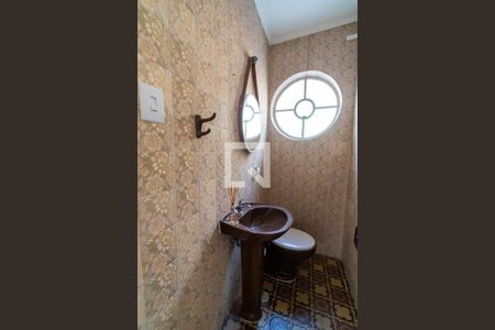 Casa à venda com 156m², 3 quartos e 2 vagasLavabo