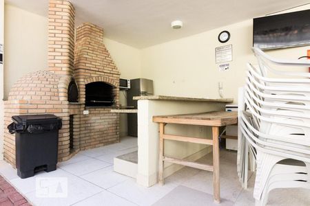 Apartamento à venda com 95m², 2 quartos e 1 vagaChurrasqueira