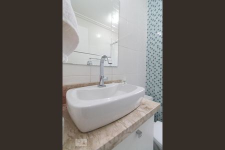 Banheiro de apartamento à venda com 2 quartos, 50m² em Jardim Vila Formosa, São Paulo