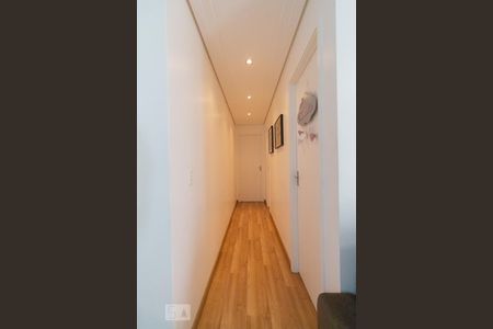 Corredor de apartamento à venda com 2 quartos, 50m² em Jardim Vila Formosa, São Paulo