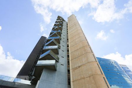 Studio para alugar com 56m², 1 quarto e 1 vaga Studio para alugar com 56m², 1 quarto e 1 vagaFachada