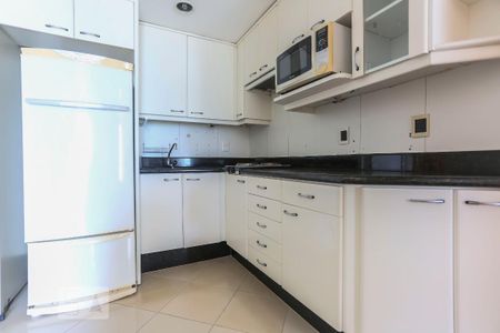 Studio para alugar com 56m², 1 quarto e 1 vaga Studio para alugar com 56m², 1 quarto e 1 vagaCozinha