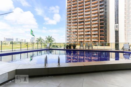 Studio para alugar com 56m², 1 quarto e 1 vaga Studio para alugar com 56m², 1 quarto e 1 vagaPiscina