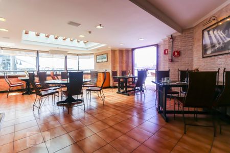 Studio para alugar com 56m², 1 quarto e 1 vaga Studio para alugar com 56m², 1 quarto e 1 vagaRestaurante
