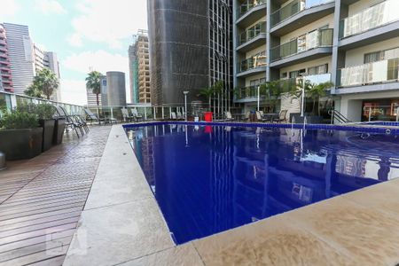 Studio para alugar com 56m², 1 quarto e 1 vaga Studio para alugar com 56m², 1 quarto e 1 vagaPiscina