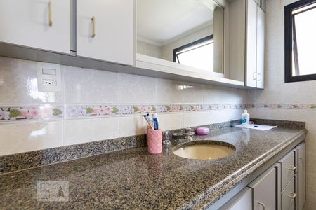 Apartamento à venda com 128m², 3 quartos e 2 vagasSuíte - Quarto 3