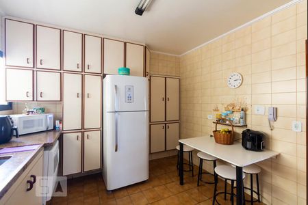 Apartamento à venda com 128m², 3 quartos e 2 vagasCozinha