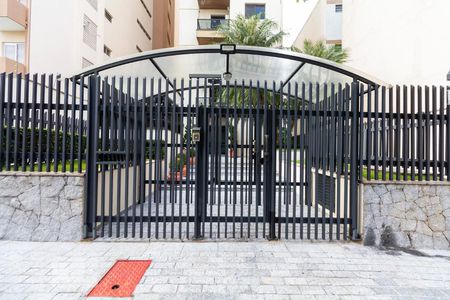 Apartamento à venda com 128m², 3 quartos e 2 vagasFachada