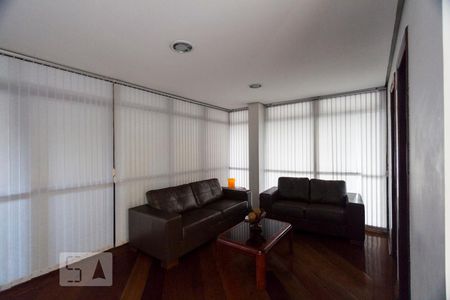 Apartamento à venda com 128m², 3 quartos e 2 vagasSalão de festas