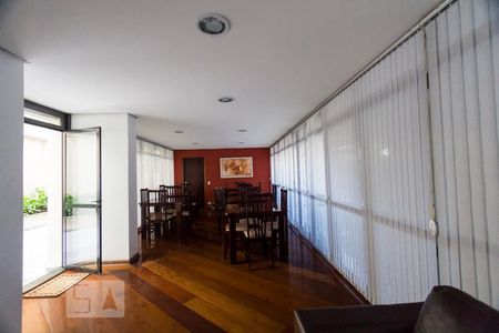 Apartamento à venda com 128m², 3 quartos e 2 vagasSalão de festas