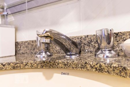 Apartamento à venda com 128m², 3 quartos e 2 vagasBanheiro social