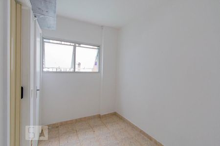 Apartamento à venda com 77m², 3 quartos e 1 vaga Apartamento à venda com 77m², 3 quartos e 1 vagaQuarto de Serviço