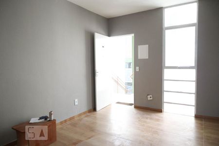 Sala de apartamento para alugar com 2 quartos, 58m² em Jardim Messina, Jundiaí