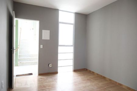 Sala de apartamento para alugar com 2 quartos, 58m² em Jardim Messina, Jundiaí