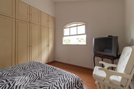 Casa de condomínio à venda com 430m², 4 quartos e 4 vagasSuíte 3