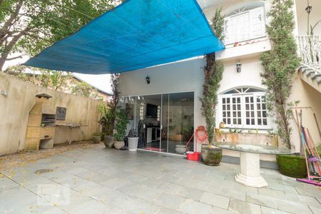 Casa de condomínio à venda com 430m², 4 quartos e 4 vagasQuintal