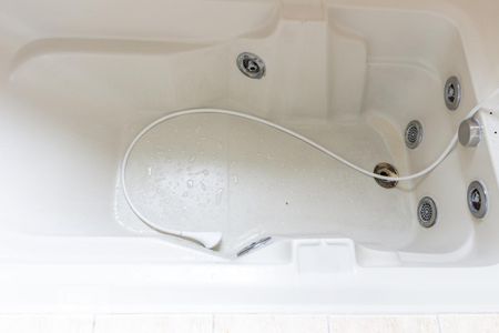 Casa de condomínio à venda com 430m², 4 quartos e 4 vagasBanheiro Suíte 2