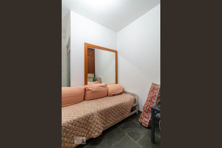 Casa de condomínio à venda com 430m², 4 quartos e 4 vagasQuarto de Serviço