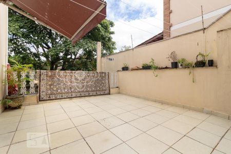Casa de condomínio à venda com 430m², 4 quartos e 4 vagasVaranda